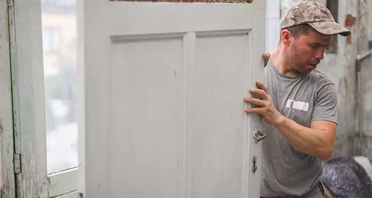 Home Front Door Replacement in Alafaya, FL