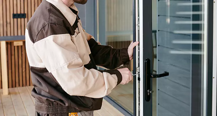 Fix Patio Screen Door Rollers in Alafaya, FL