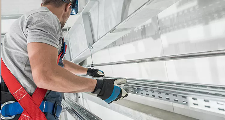 Glass Balcony Railing Replacement in Alafaya, FL